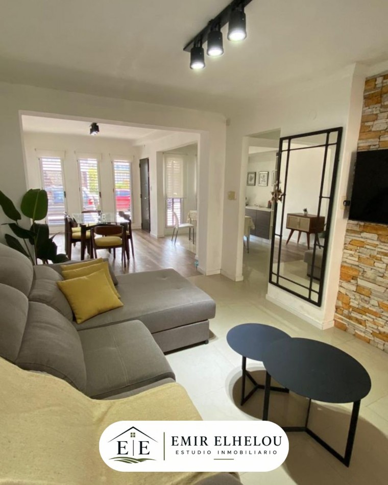 Casa de 3 dormitorios con amplio potencial en Bolivar 644