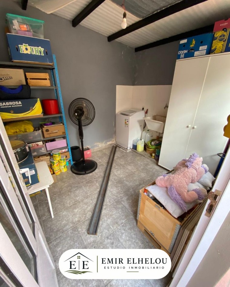 Casa de 3 dormitorios con amplio potencial en Bolivar 644