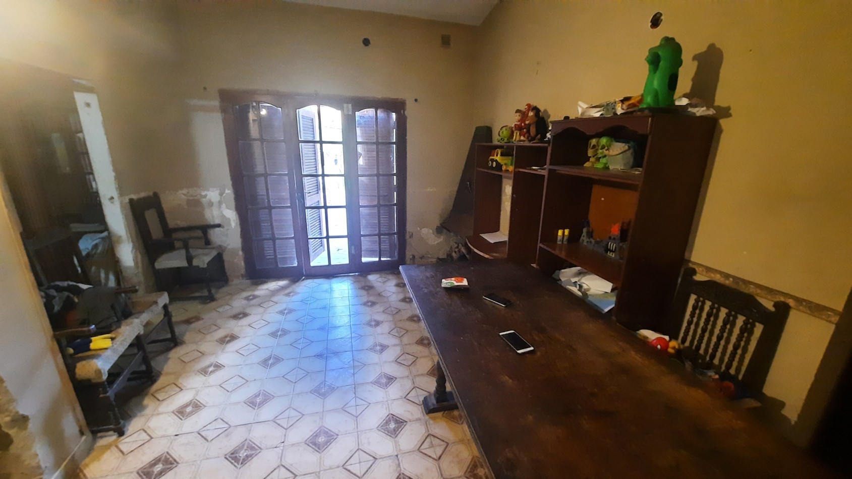 Retasada!! Casa de 4 dormitorios y dependencias en Empalme, Villa Constitucion