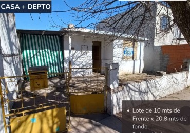 Casa a reciclar de 2 dorm. mas depto. en Barrio Quimica