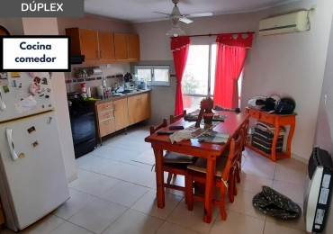 Duplex de 3 dormitorios con cochera en B° Saavedra
