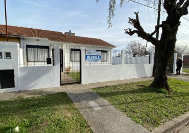 Casa de 3 dormitorios y dependencias en Barrio ITEC