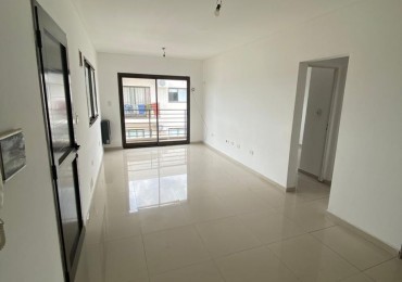 Departamento de un dormitorio con cochera en Juan B Justo 668