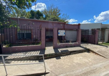  Casa apta credito de 2 dormitorios en B° Avambae