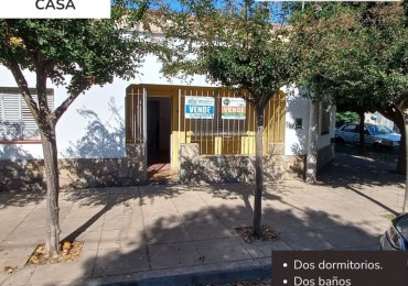 Casa de 2 dormitorios y dep. en Pringles y Brown