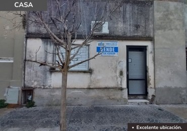Casa de 2 dormitorios a reciclar en Las Heras 146
