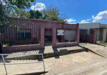  Casa apta credito de 2 dormitorios en B° Avambae